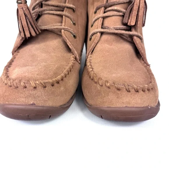 LL Bean tall suede tan moccasin boots shearling lined lace up w fringe. Sz 7.5 - Picture 8 of 14